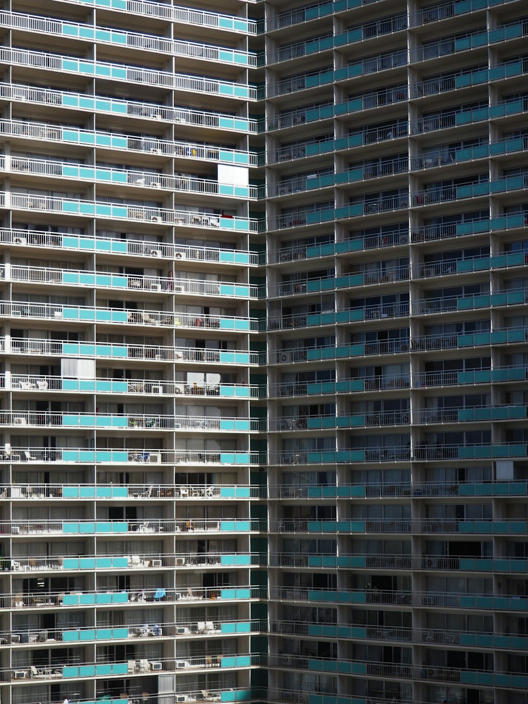Balcony Overload // Hawaii